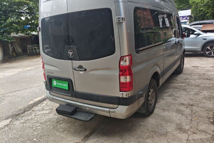 Used Foton Toano 2024 Tuyano Pro Multi-Function 2.0T Manual Front-Wheel Drive Long Wheelbase Mid-Roof Design with Single Rear Tire and 7 Seating Capacity Rear Right 45 Deg