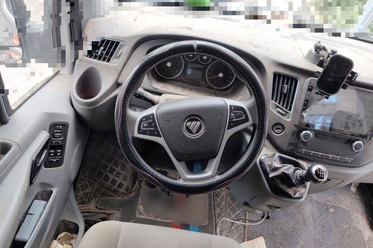 Used Foton Toano 2024 Joyear Multi-Function Cummins 2.8T Manual Long Wheelbase Mid-Roof with Rear Dual Tires 7-Seater Steering Wheel