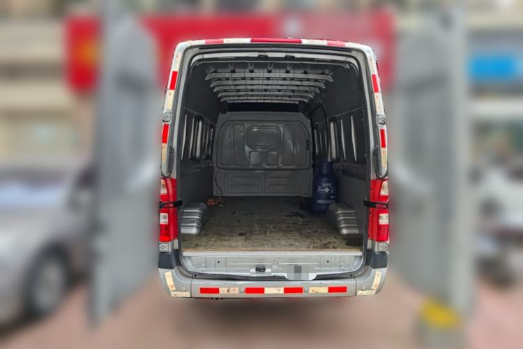 Used Foton Toano 2024 Tuyano Pro Van 2.0T Manual Rear-Wheel Drive Extended Wheelbase Mid-Roof Configuration Single Rear Tire 3-Seater Trunk
