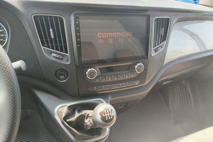 Used Foton Toano 2024 Tuyano Pro Van 2.0T Manual Rear-Drive Long Wheelbase Mid-Roof Design Single Rear Tire 3-Seater Audio And AC Panel