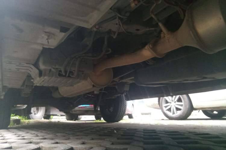 Used Foton Toano 2024 Joyear Multi-Function 2.0T Manual Long-Wheelbase Mid-Roof Model with Single Rear Tire Available in 5/6/7/9-Seater Configurations Chassis Front Right