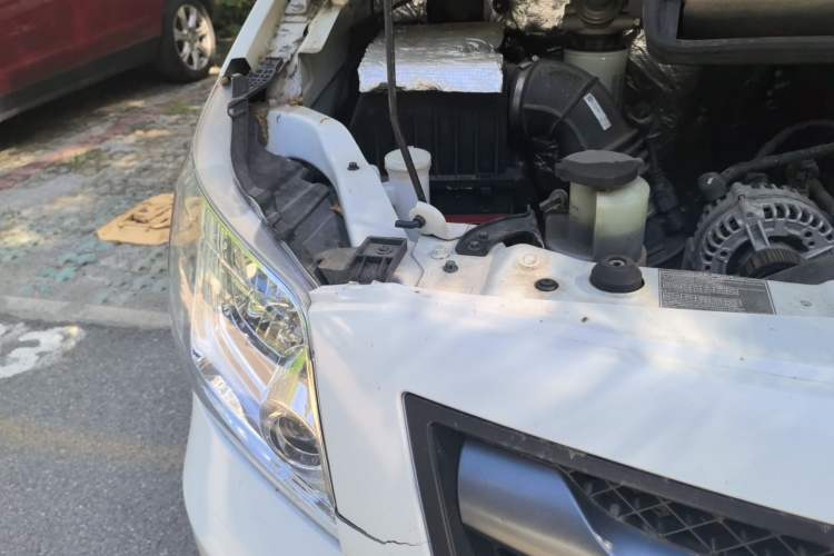 Used Foton Toano  Engine Bay Right