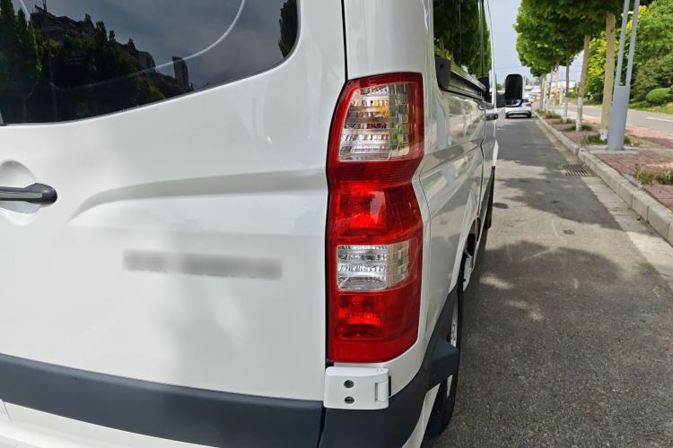 Used Foton Toano 2024 Joyear Multi-Function 2.0T Manual Long-Wheelbase Mid-Roof Model with Single Rear Tire Available in 5/6/7/9-Seater Configurations Exterior 5