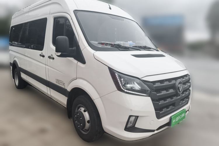 Used Foton Toano 2024 Geely Xianghuo Van 2.5T Manual Extended Wheelbase Mid-Roof Design Rear Dual Tires 3-Seater Front Right 45 Deg