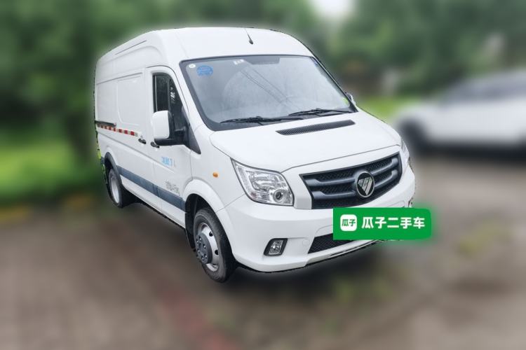Used Foton Toano 2024 Joy Elephant Van Cummins 2.8T Manual Long Wheelbase Mid-Roof Design Rear Dual Tires 3-Seater Front Right 45 Deg