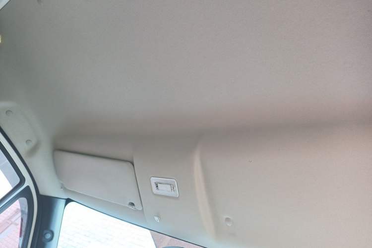 Used Foton Toano 2024 Geely Xianghuo 2.5T Manual Long Wheelbase Ultra-High Roof with Rear Dual Tires 3-Seater Headliner
