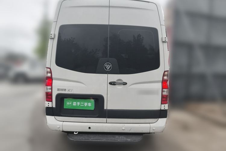 Used Foton Toano 2024 Geely Xianghuo Van 2.5T Manual Extended Wheelbase Mid-Roof Design Rear Dual Tires 3-Seater Rear