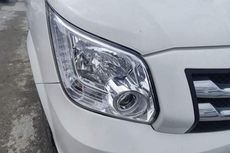 Used Foton Toano  Right Front Headlight