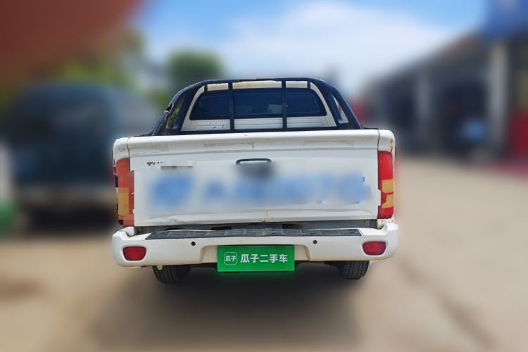 Used Foton Tunland 2013 2.4L Gasoline Two-Wheel Drive Champion Edition 4G69 Rear