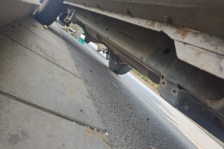 Used Foton Tunland 2014 2.8T Elite Edition BJ493ZLQ4 Chassis Front Right