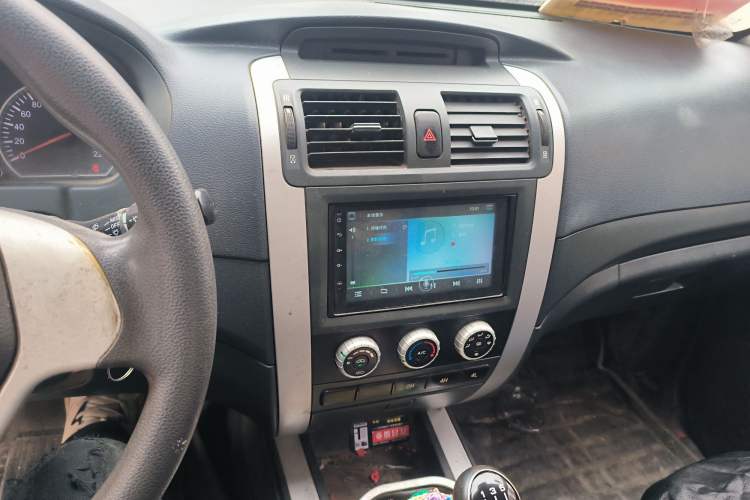 Used Foton Tunland 2015 2.8T E5 Diesel 2WD Comfort Edition BJ493ZLQ4 Audio And AC Panel