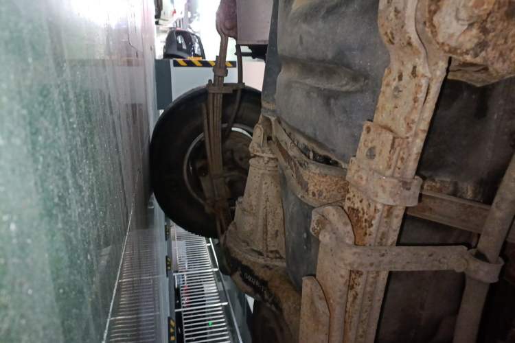 Used Foton Tunland 2015 2.8T E5 Diesel Two-Wheel-Drive Elite Edition BJ493ZLQ4 Chassis Rear Left