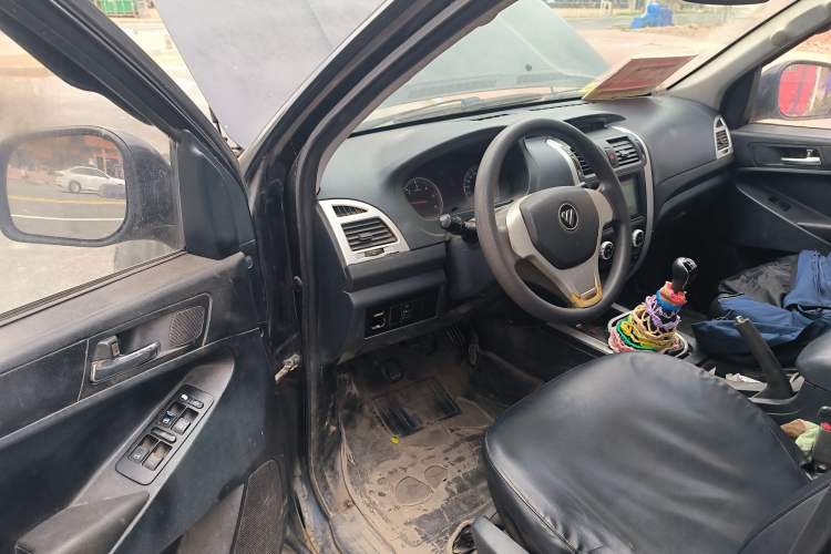Used Foton Tunland 2015 2.8T E5 Diesel 2WD Comfort Edition BJ493ZLQ4 Driver Seat