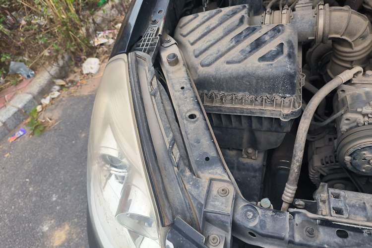 Used Foton Tunland 2015 2.8T E5 Diesel 2WD Comfort Edition BJ493ZLQ4 Engine Bay Right