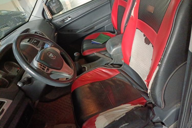 Used Foton Tunland 2015 2.8T E5 Diesel Two-Wheel-Drive Elite Edition BJ493ZLQ4 Left Front Seat