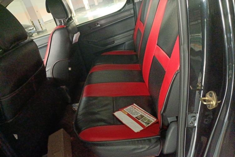 Used Foton Tunland 2015 2.8T E5 Diesel Two-Wheel-Drive Elite Edition BJ493ZLQ4 Left Rear Seat