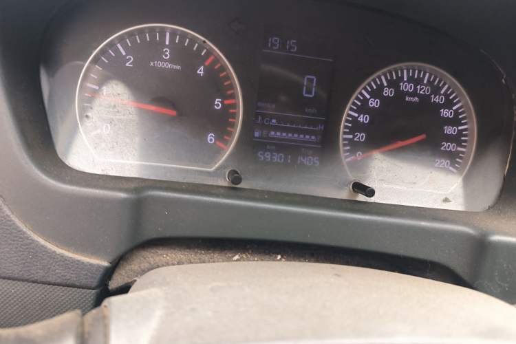 Used Foton Tunland 2015 2.8T E5 Diesel 2WD Comfort Edition BJ493ZLQ4 Odometer Close Up