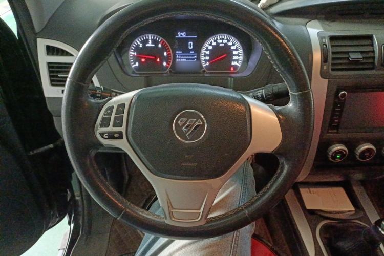 Used Foton Tunland 2015 2.8T E5 Diesel Two-Wheel-Drive Elite Edition BJ493ZLQ4 Steering Wheel