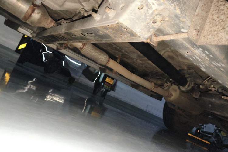 Used Foton Tunland 2015 2.8T Diesel Two-Wheel Drive Entry Version BJ493ZLQ4 Chassis Front Left