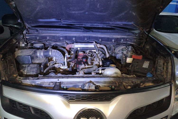 Used Foton Tunland 2015 2.8T Diesel Two-Wheel Drive Entry Version BJ493ZLQ4 Engine Bay