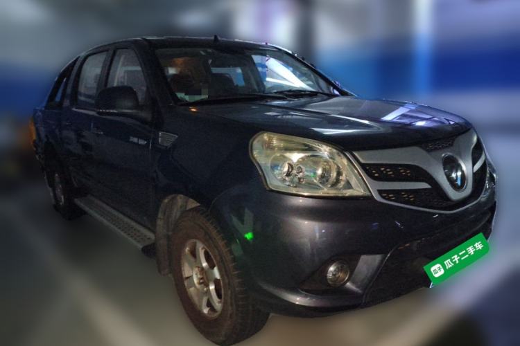 Used Foton Tunland 2015 2.8T Diesel Two-Wheel Drive Entry Version BJ493ZLQ4 Front Right 45 Deg