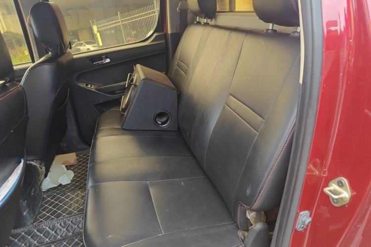 Used Foton Tunland 2015 2.8T E5 Diesel Two-Wheel-Drive Elite Edition BJ493ZLQ4 Left Rear Seat