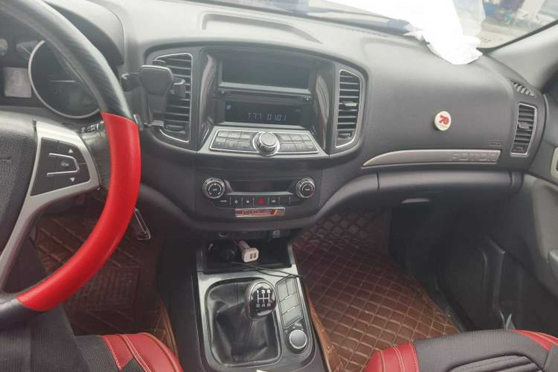 Used Foton Tunland 2015 2.8T S-Series Diesel 4x4 Elite Edition Low-Roof ISF2.8 Audio And AC Panel