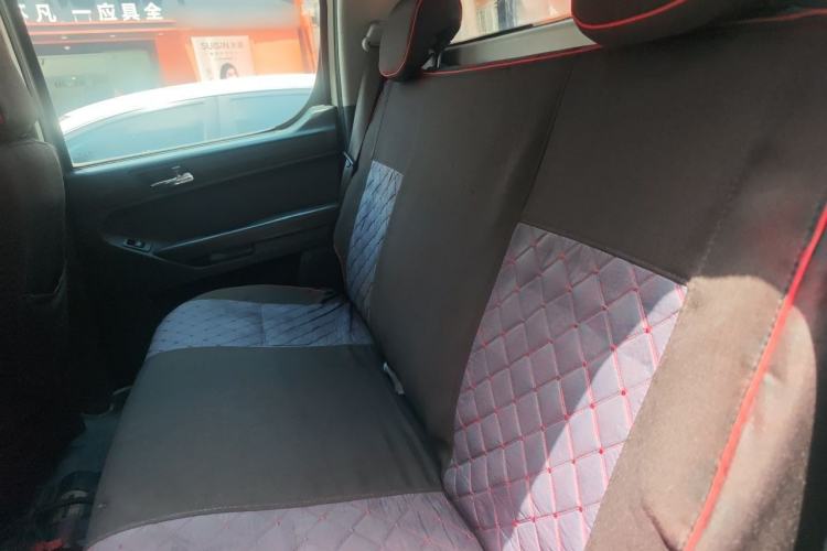 Used Foton Tunland 2015 2.8T Diesel Two-Wheel Drive Entry Version BJ493ZLQ4 Left Rear Seat
