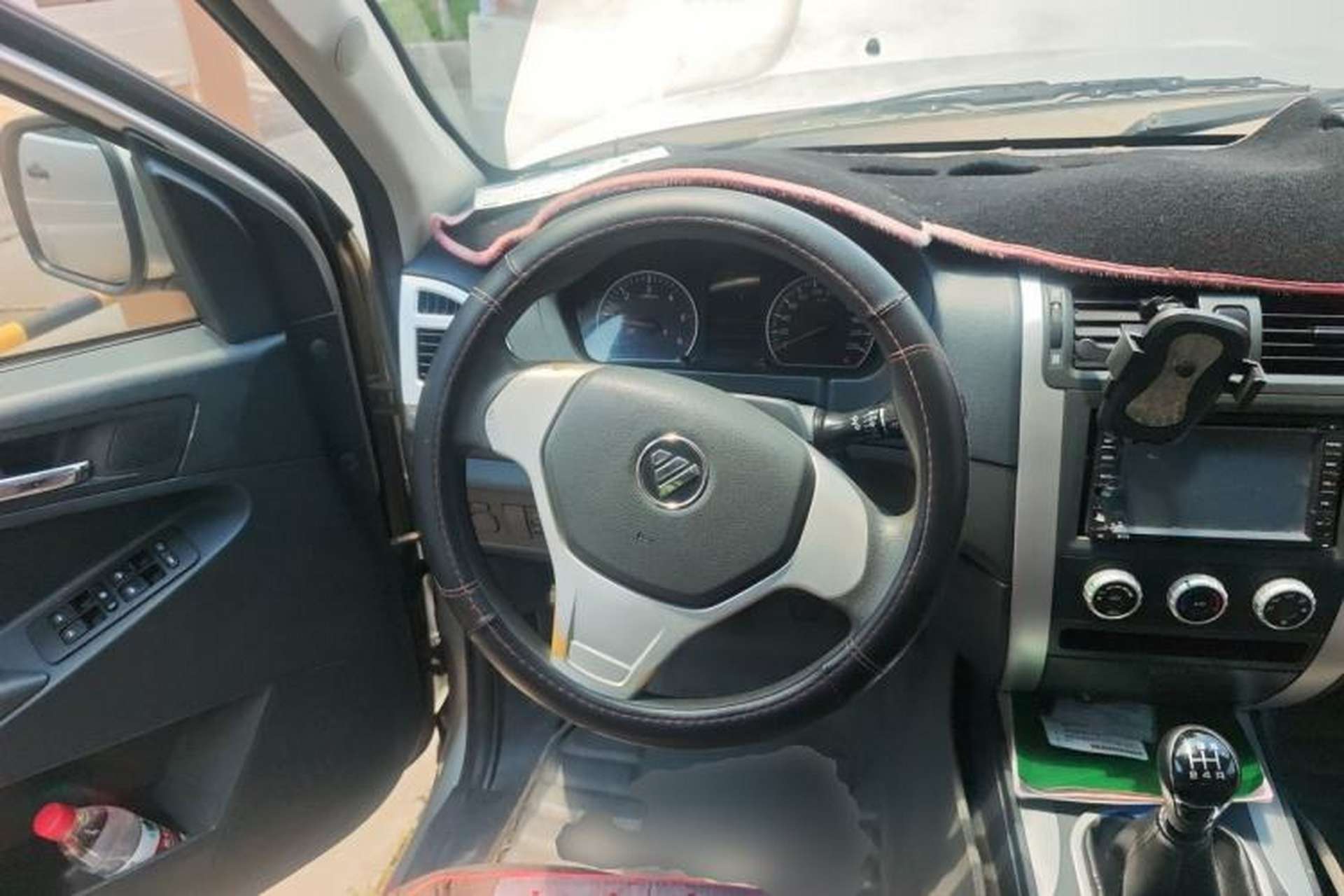 Used Foton Tunland 2015 2.8T Diesel Two-Wheel Drive Entry Version BJ493ZLQ4 Steering Wheel