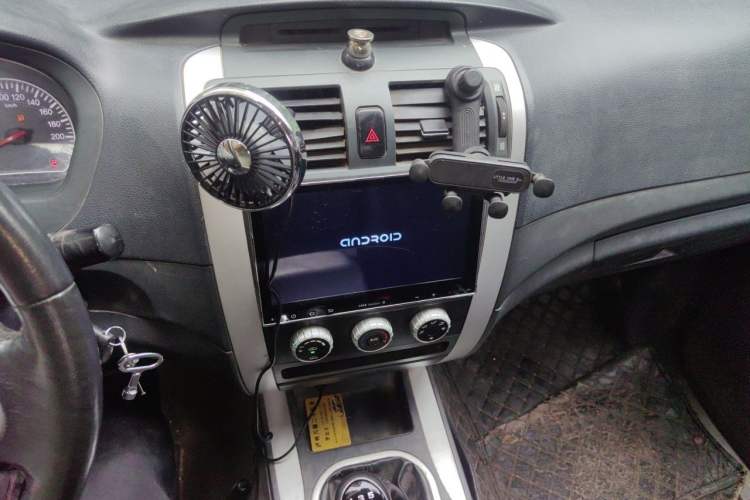 Used Foton Tunland 2015 2.8T Diesel Two-Wheel Drive Entry Version BJ493ZLQ4 Audio And AC Panel