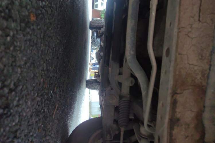 Used Foton Tunland 2015 2.8T Diesel Two-Wheel Drive Entry Version BJ493ZLQ4 Chassis Front