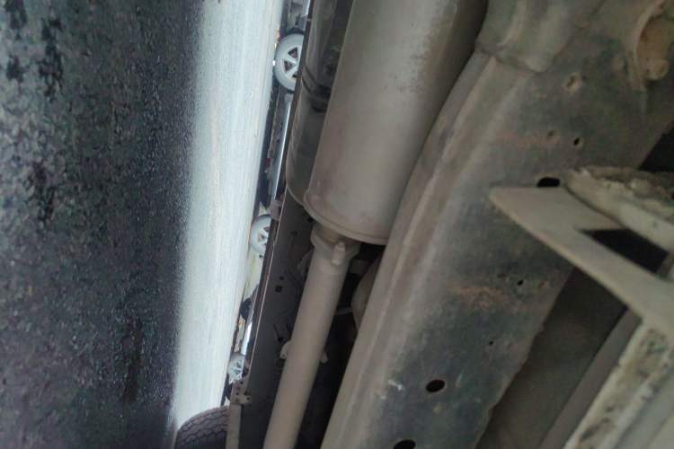 Used Foton Tunland 2015 2.8T Diesel Two-Wheel Drive Entry Version BJ493ZLQ4 Chassis Rear Right
