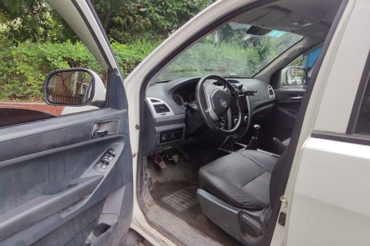 Used Foton Tunland 2015 2.8T Diesel Two-Wheel Drive Entry Version BJ493ZLQ4 Driver Seat