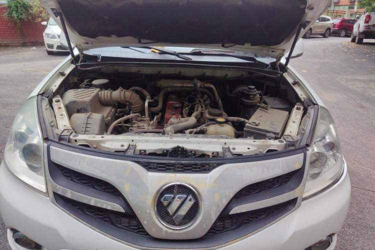 Used Foton Tunland 2015 2.8T Diesel Two-Wheel Drive Entry Version BJ493ZLQ4 Engine Bay