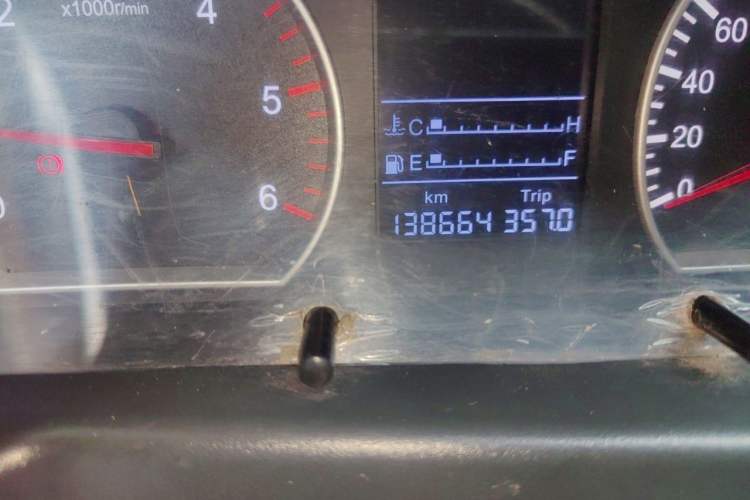 Used Foton Tunland 2015 2.8T Diesel Two-Wheel Drive Entry Version BJ493ZLQ4 Odometer Close Up