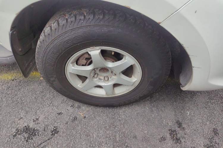 Used Foton Tunland 2015 2.8T Diesel Two-Wheel Drive Entry Version BJ493ZLQ4 Right Front Wheel Hub