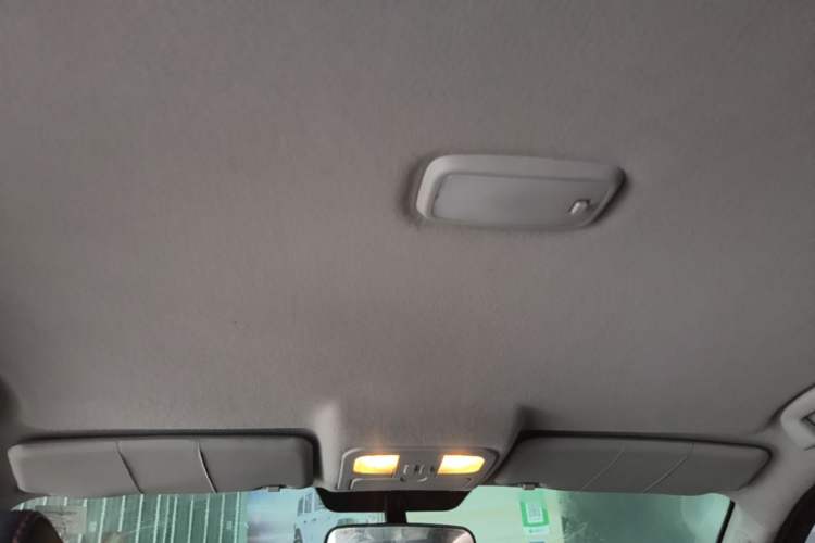 Used Foton Tunland 2016 2.8T E5 Diesel Two-Wheel Drive Elite Edition ISF2.8 Headliner