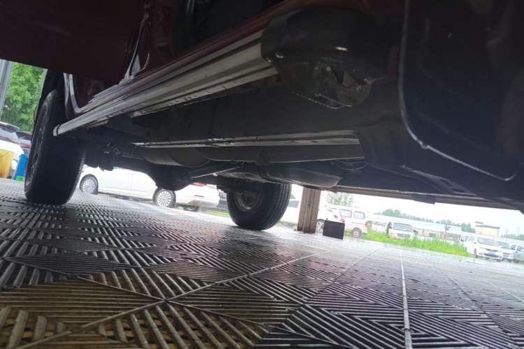 Used Foton Tunland 2016 2.8T E5 Diesel Two-Wheel Drive Elite Edition ISF2.8 Right Side Sill