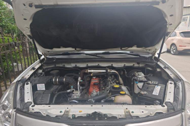 Used Foton Tunland 2016 2.8T E3 Diesel Long Wheelbase Two-Wheel Drive Comfort Edition BJ493ZLQ4 Engine Bay