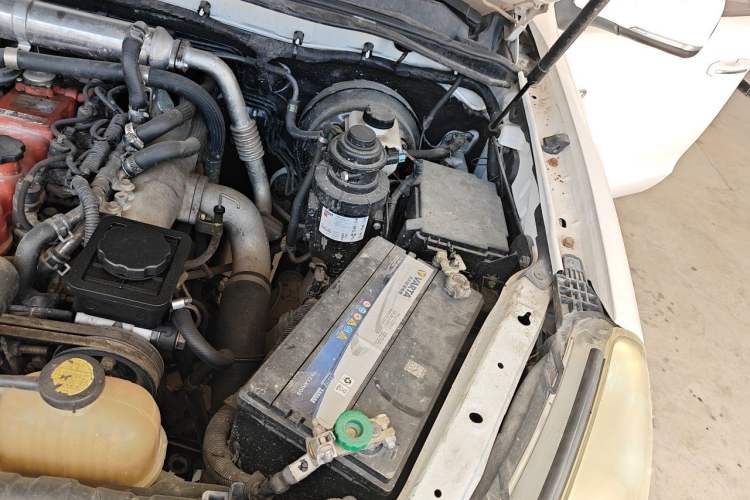 Used Foton Tunland 2016 2.8T E3 Diesel 4x4 Comfort Edition 4J28TC2 Engine Bay Left