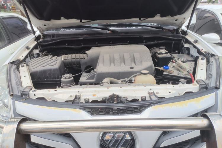 Used Foton Tunland  Engine Bay