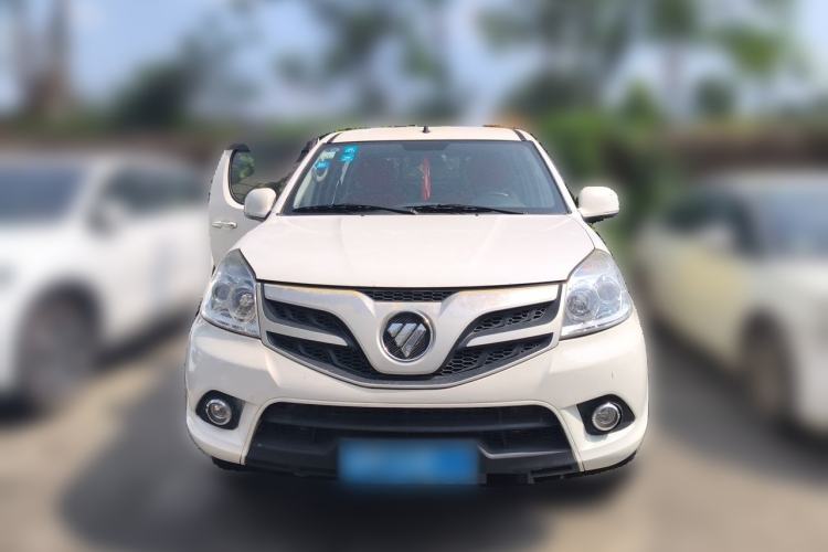 Used Foton Tunland 2016 2.8T E5 Two-Wheel-Drive Comfort Version Long Wheelbase 4J28TC2 Front