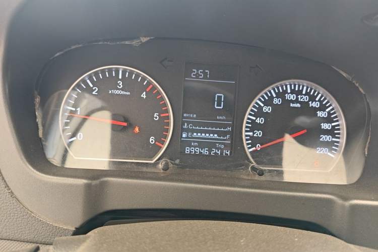Used Foton Tunland 2016 2.8T E3 Diesel 4x4 Comfort Edition 4J28TC2 Instrument Cluster