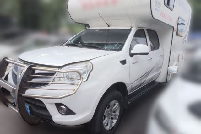 Używany Foton Tunland Foton Torker 2.4-liter gasoline, two-wheel-drive motorhome