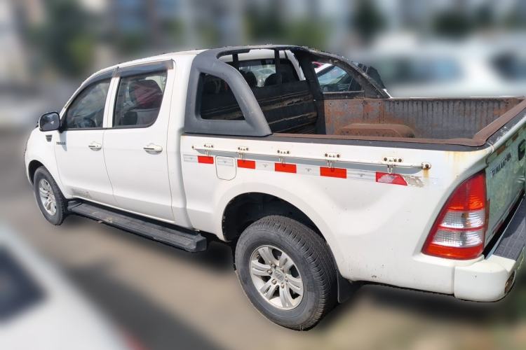 Used Foton Tunland 2016 2.8T E5 Two-Wheel-Drive Comfort Version Long Wheelbase 4J28TC2 Rear Left 45 Deg