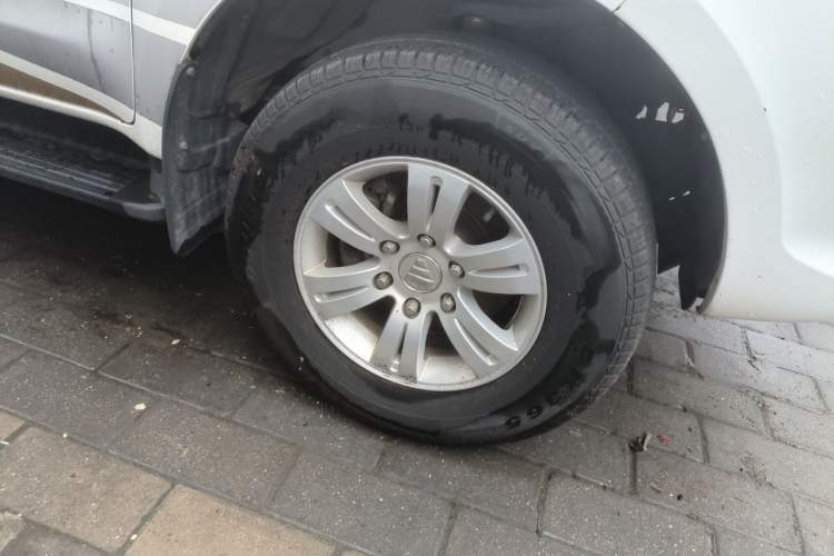 Used Foton Tunland  Right Front Wheel Hub