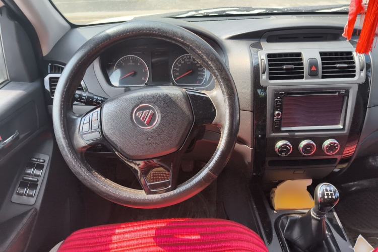 Used Foton Tunland 2016 2.8T E5 Two-Wheel-Drive Comfort Version Long Wheelbase 4J28TC2 Steering Wheel