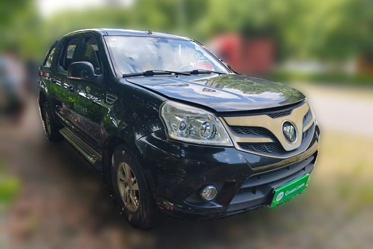 Used Foton Tunland 2017 2.8T E-Series Diesel Two-Wheel Drive Comfort Version with Low Cargo Bed China V Emission Standard Front Right 45 Deg