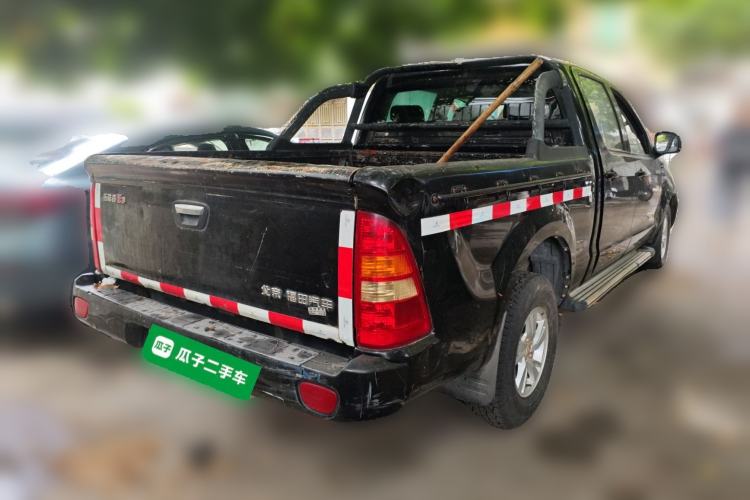 Used Foton Tunland 2017 2.8T E-Series Diesel Two-Wheel Drive Comfort Version with Low Cargo Bed and Long Cabin Meeting China V Emission Standards Rear Right 45 Deg