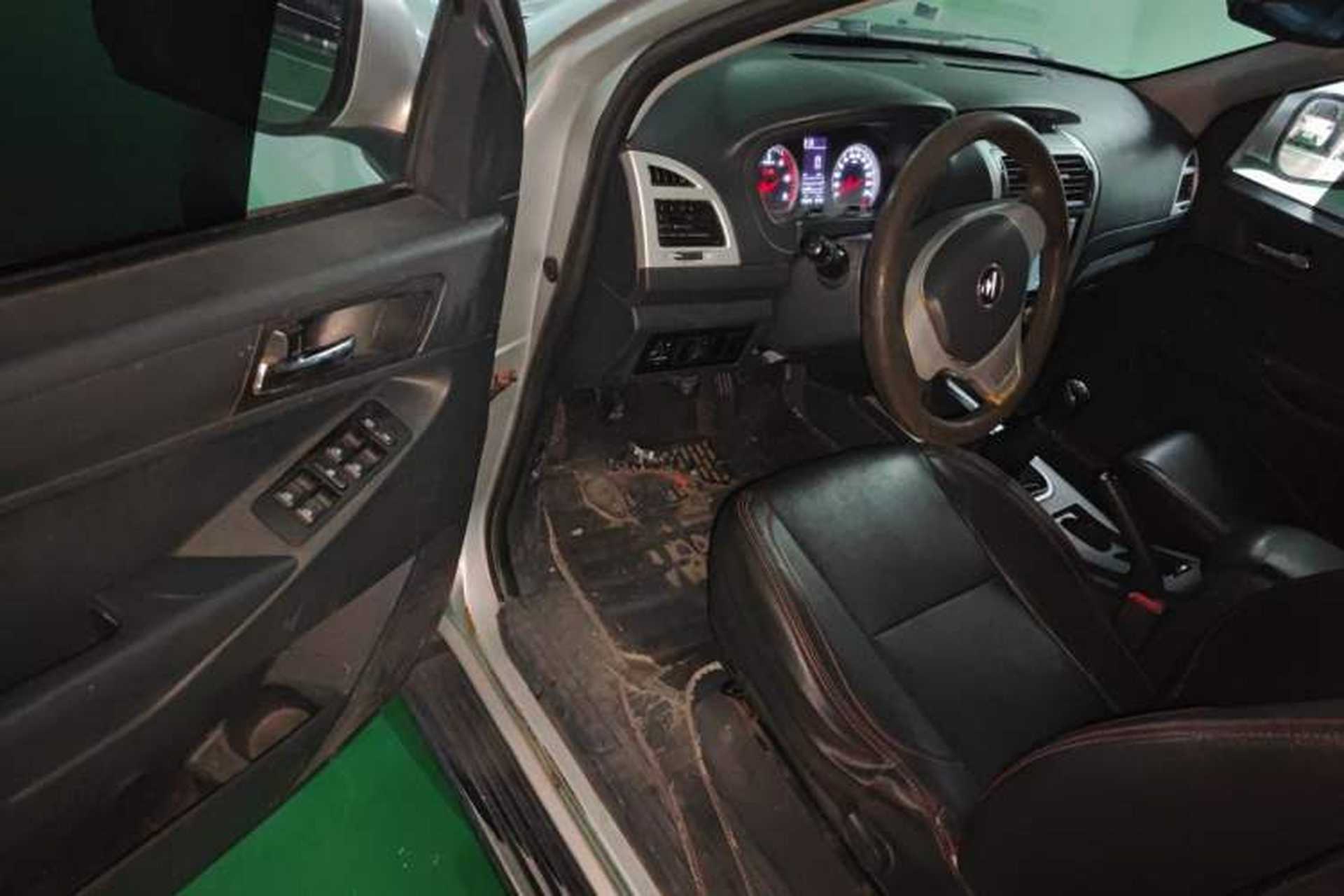 Used Foton Tunland 2017 2.8T E3 Diesel Two-Wheel Drive Extended Comfort Version BJ493ZLQ4 Driver Seat